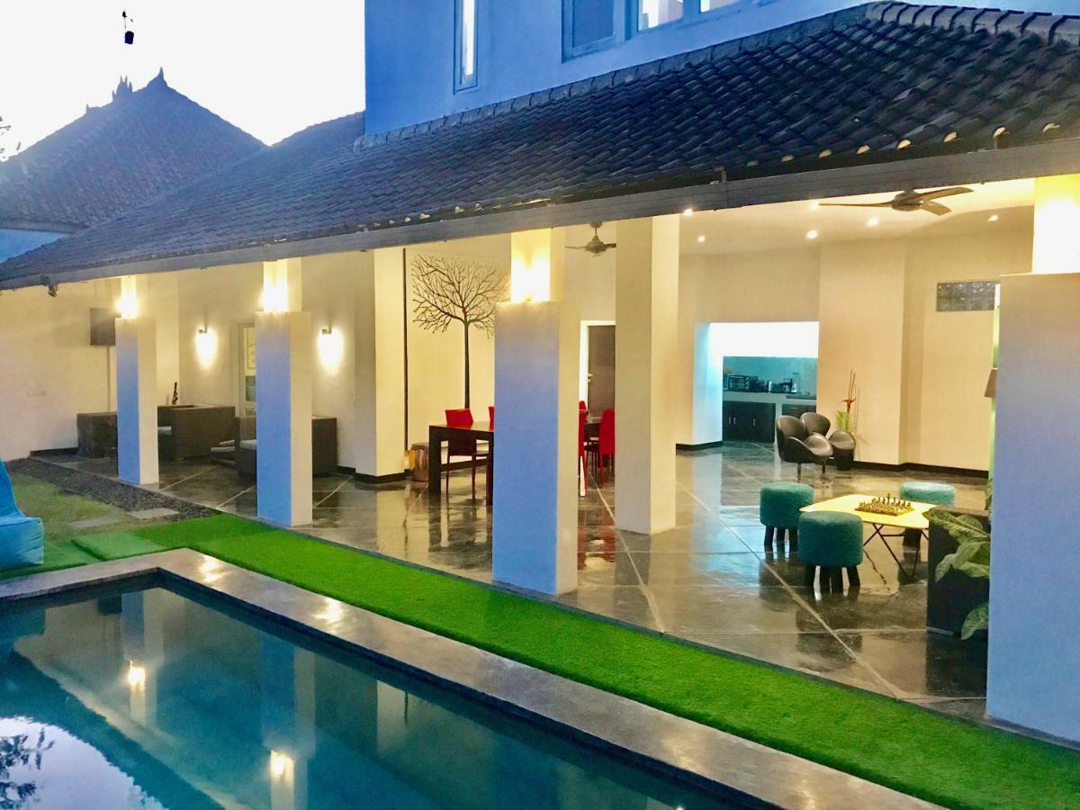 Villa Julia | Heart Of Seminyak | 350M Beach エクステリア 写真